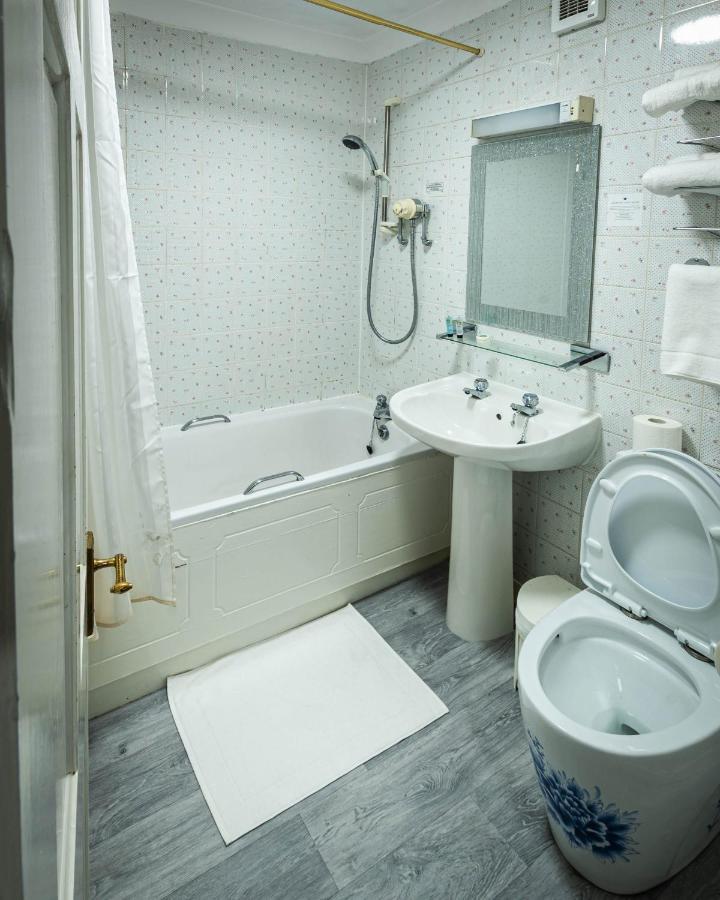 Grampian Hotel Пърт Екстериор снимка