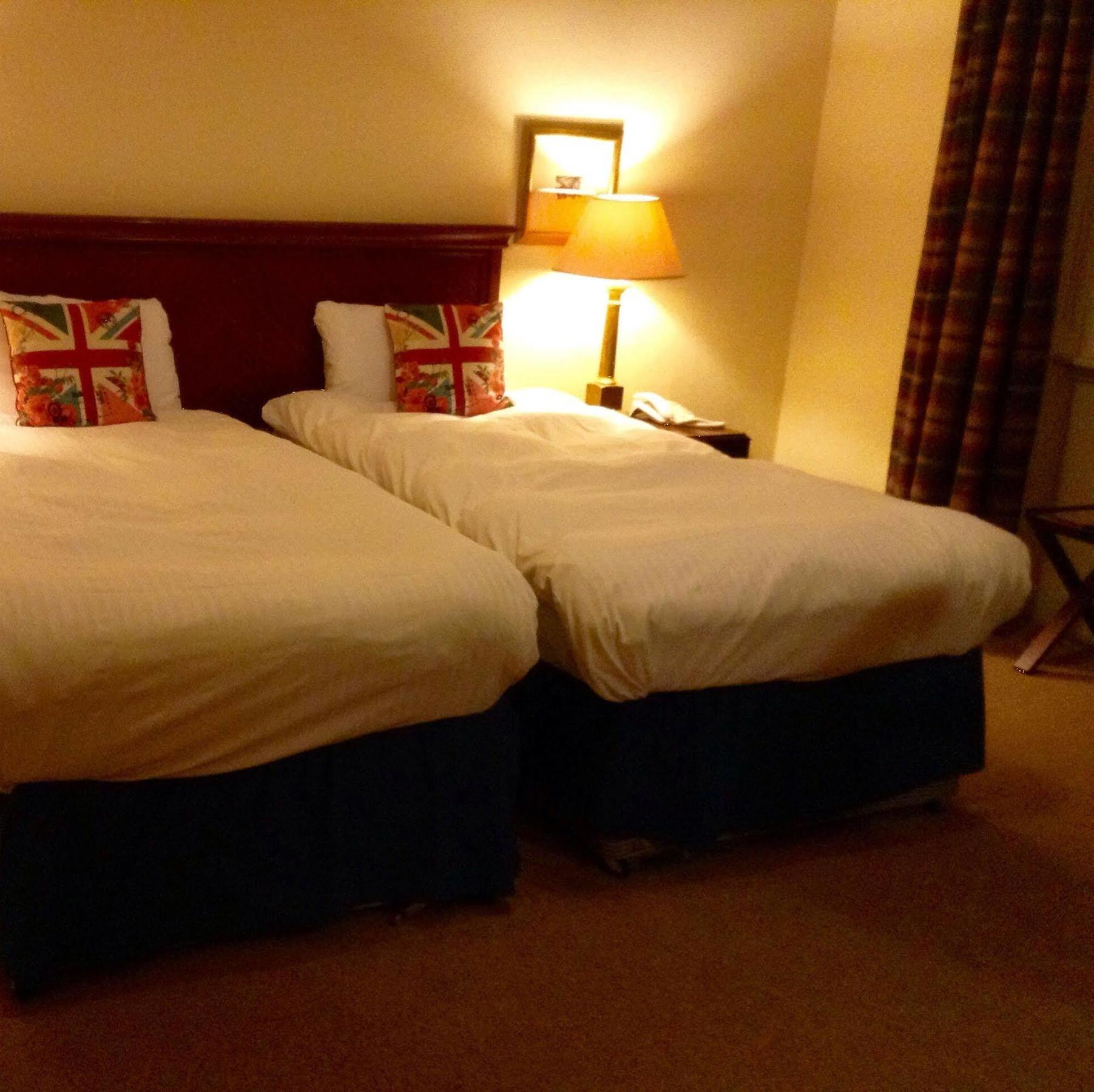 Grampian Hotel Пърт Екстериор снимка